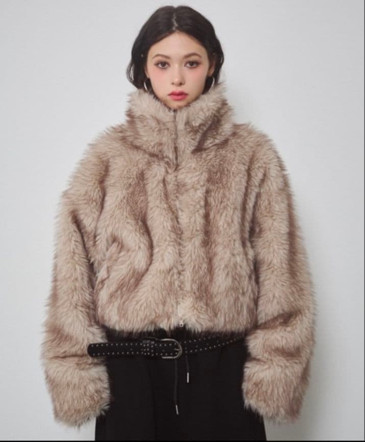 【新品未使用タグ付】ENVYM アンビー　フェイクファー ショートジャケット