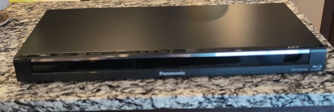 【美品】Panasonic ブルーレイレコーダー 1TB HDD リモコン付属