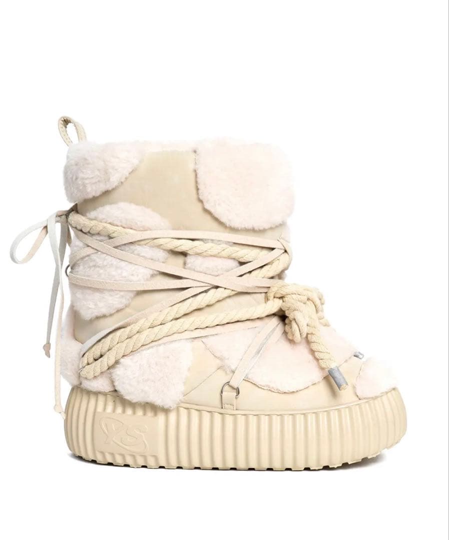 YELLO ムートンブーツ