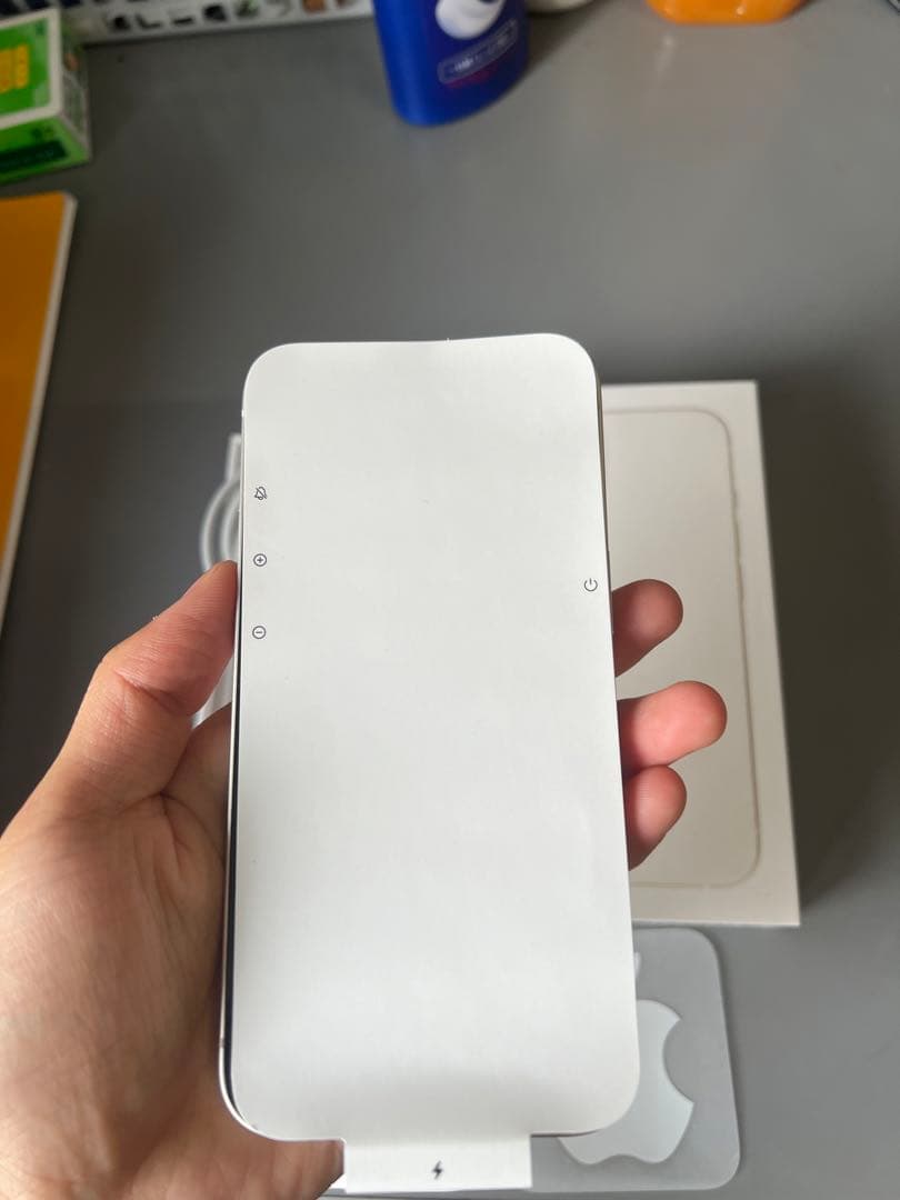 Apple iPhone 13 ホワイト 中古美品 5000mAhバッテリー付き