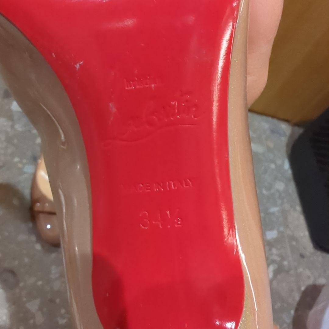 ひ*︎様 Christian Louboutin ベージュ ハイヒール