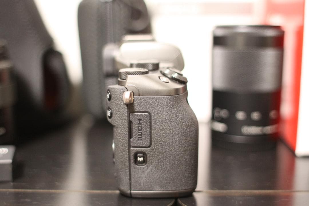 Canon デジタルミラーレス一眼レフカメラ EOS M5 動作品