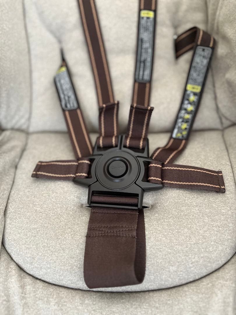 コンビ ネムリラAUTO SWING BEDi エッグショック おやすみドーム