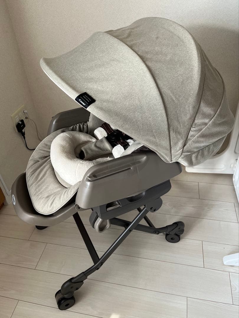 コンビ ネムリラAUTO SWING BEDi エッグショック おやすみドーム