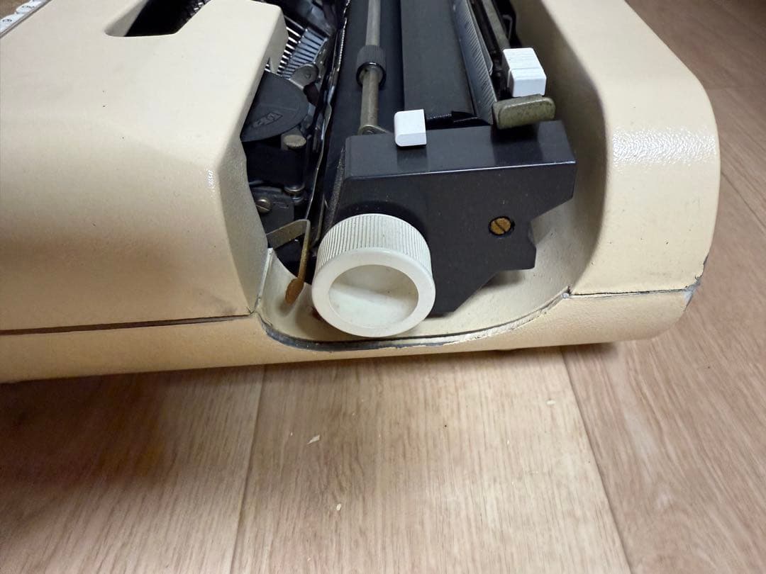 Gucci グッチ　オリベッティ　タイプライターLETTERA35