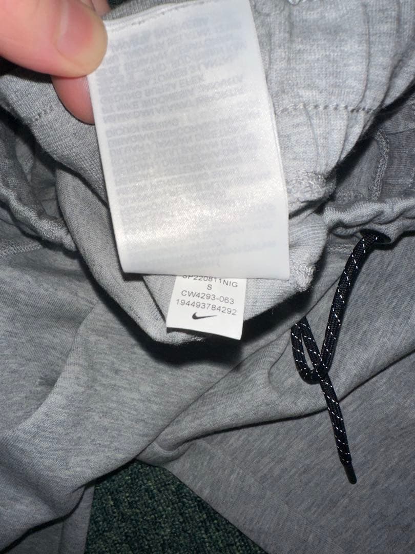 NIKE テックフリース　旧型 S