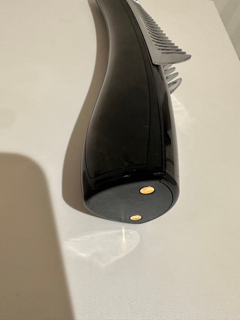 美品　PYR パイラブラッシュ　美顔器　コーム型　新品頭皮セラム　電気ブラシ