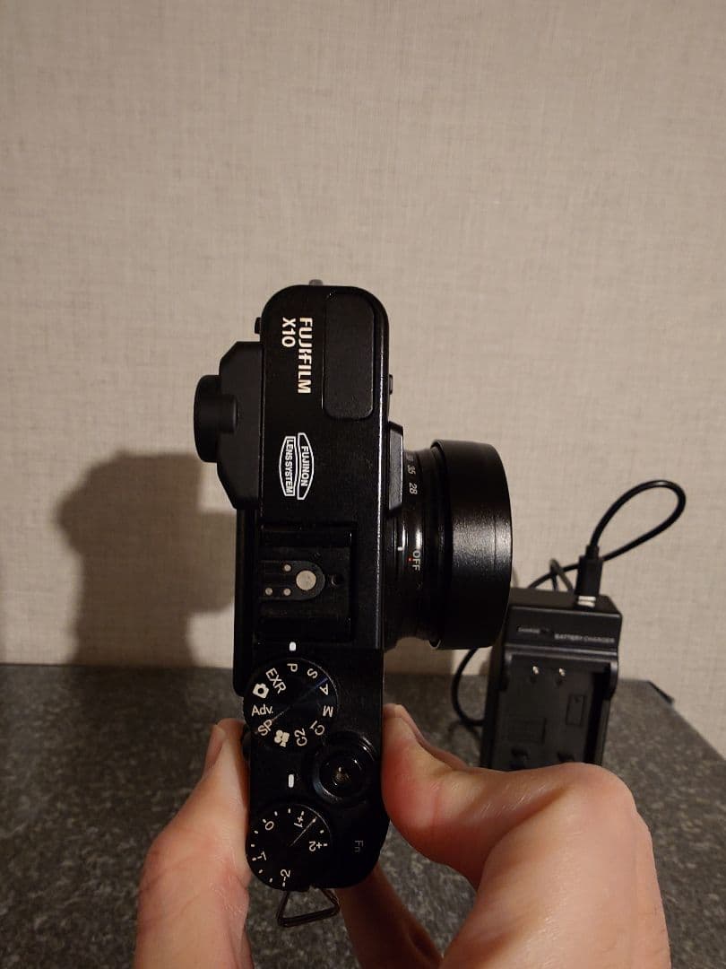 j*n様 (作例あり)Fujifilm X-10 完動品