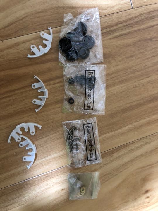 Holy Stone ドローン HS100 予備バッテリー二個つき