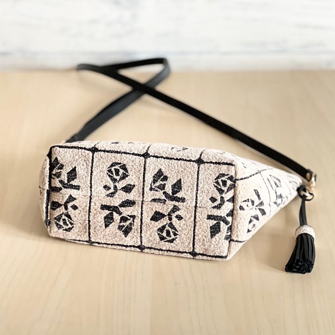 ミナペルホネン Lulu beigeショルダーバッグMB509-053