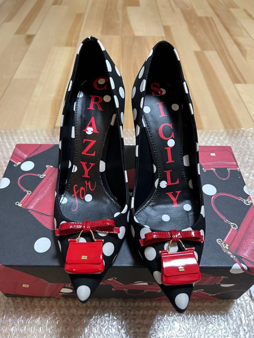 ドルチェ&ガッバーナ　ドットパンプス