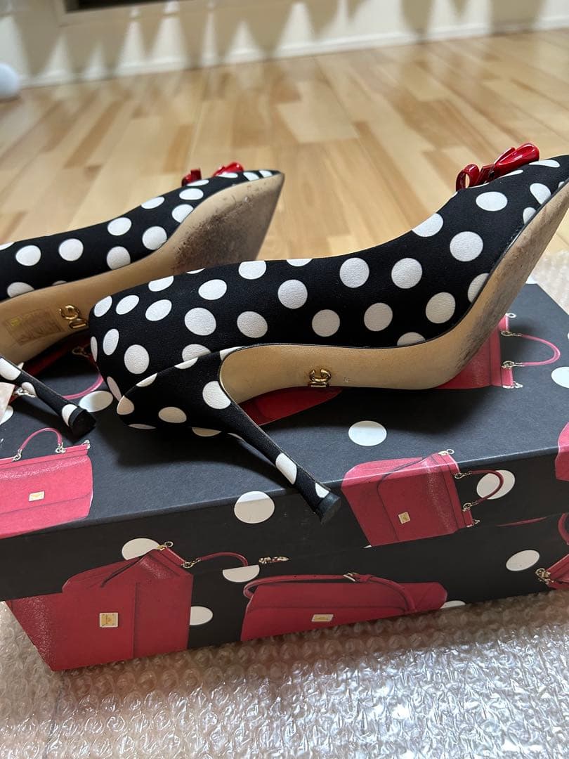 ドルチェ&ガッバーナ　ドットパンプス