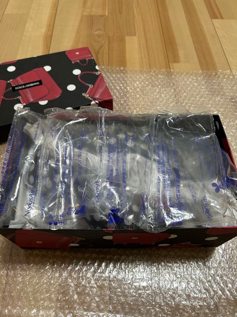 ドルチェ&ガッバーナ　ドットパンプス