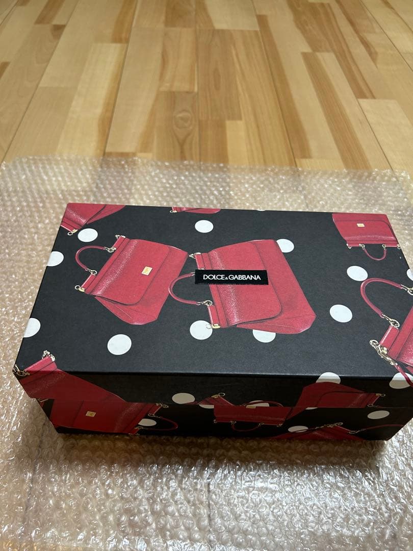 ドルチェ&ガッバーナ　ドットパンプス