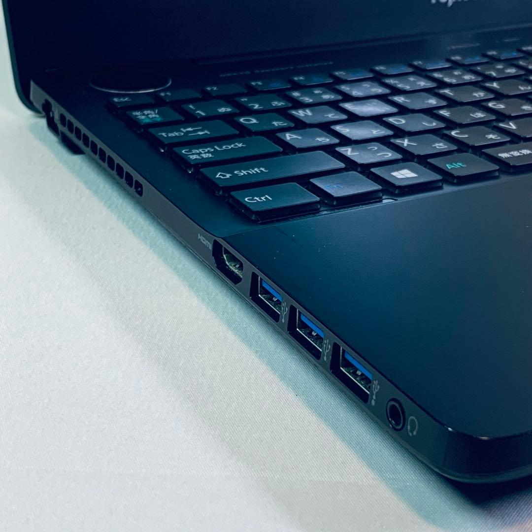 Core i7✨SSD1TB✨32GB✨カメラ✨ブラック✨富士通✨ノートパソコン