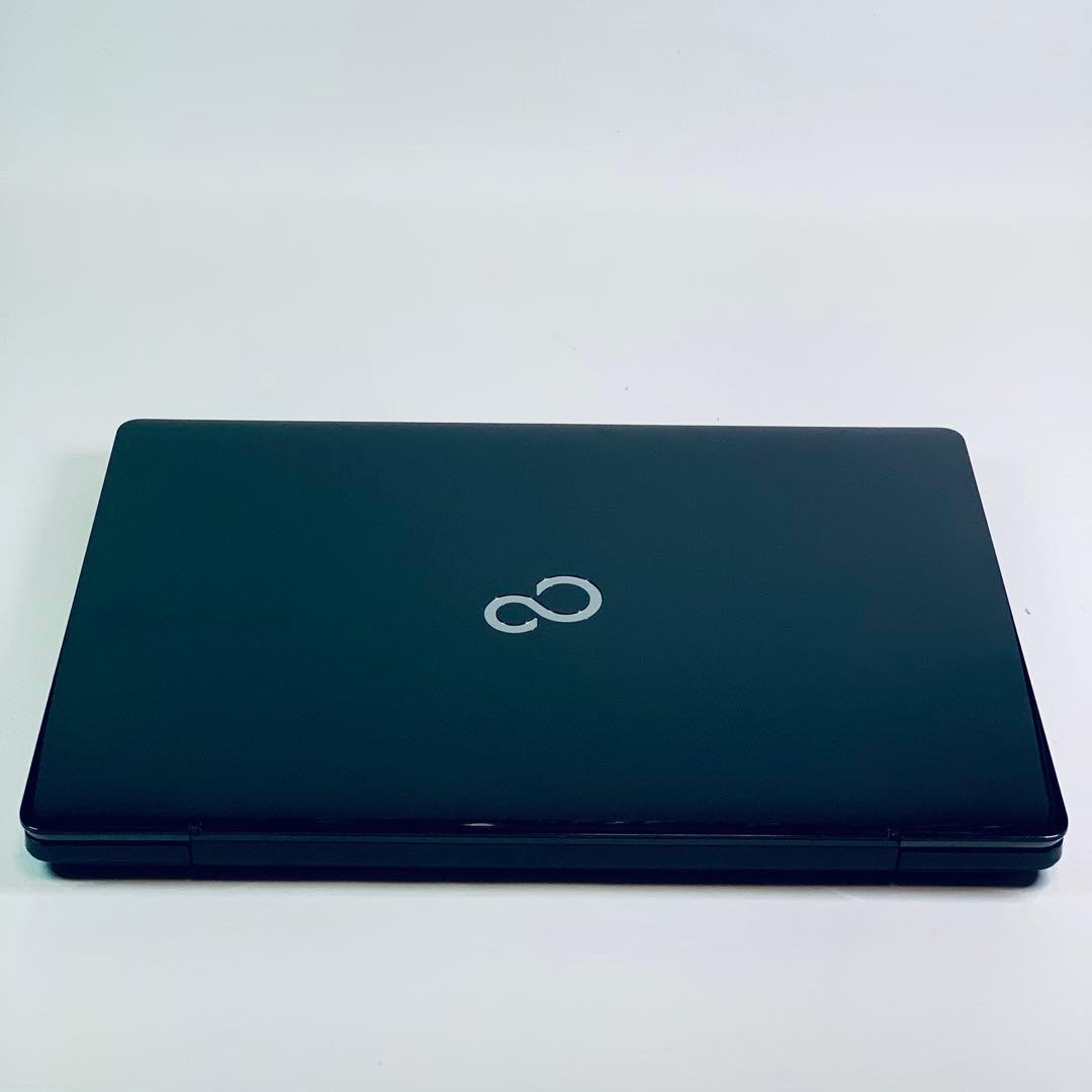 Core i7✨SSD1TB✨32GB✨カメラ✨ブラック✨富士通✨ノートパソコン