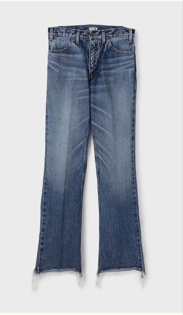 今週金土日限定値下げ　アンスクリア　フレアデニムパンツ　カットオフ