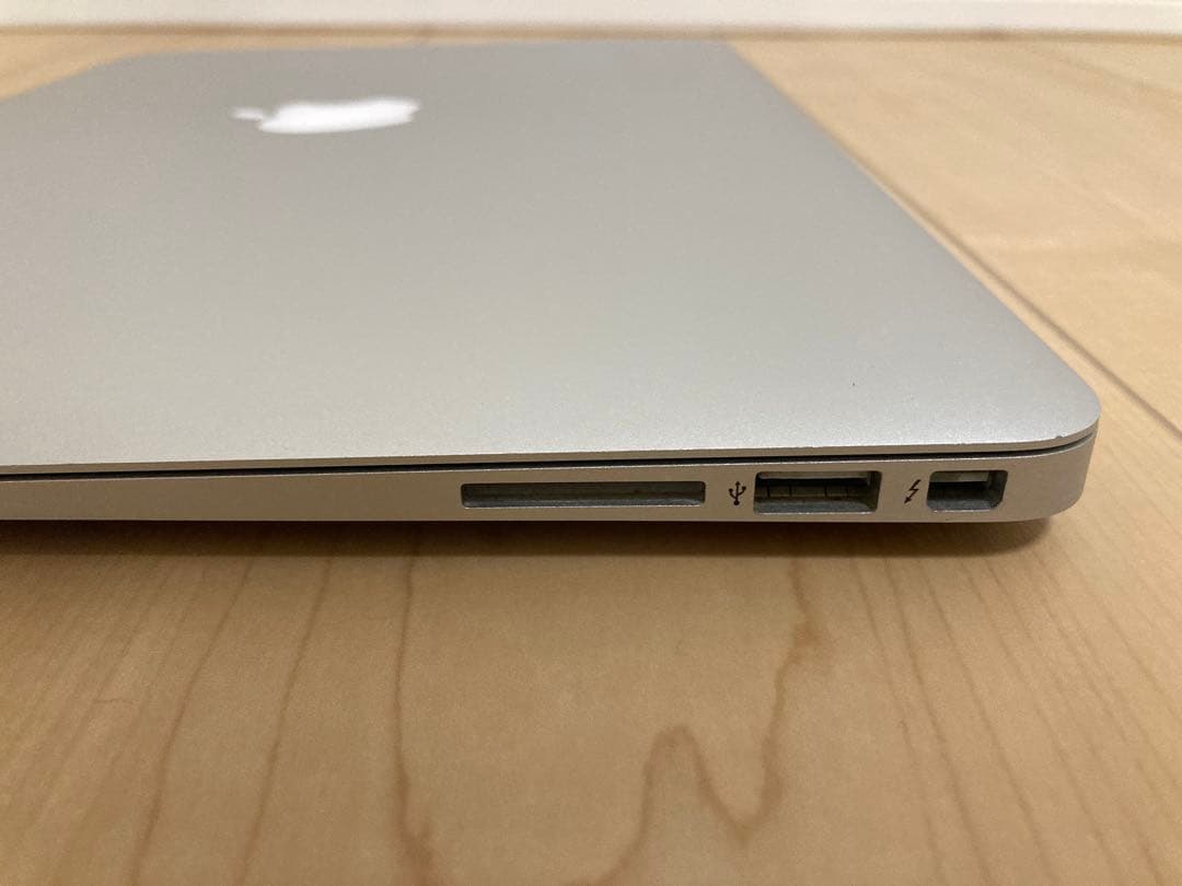 MacBook本体 MacBook Air(13-inch Mid 2012) apple