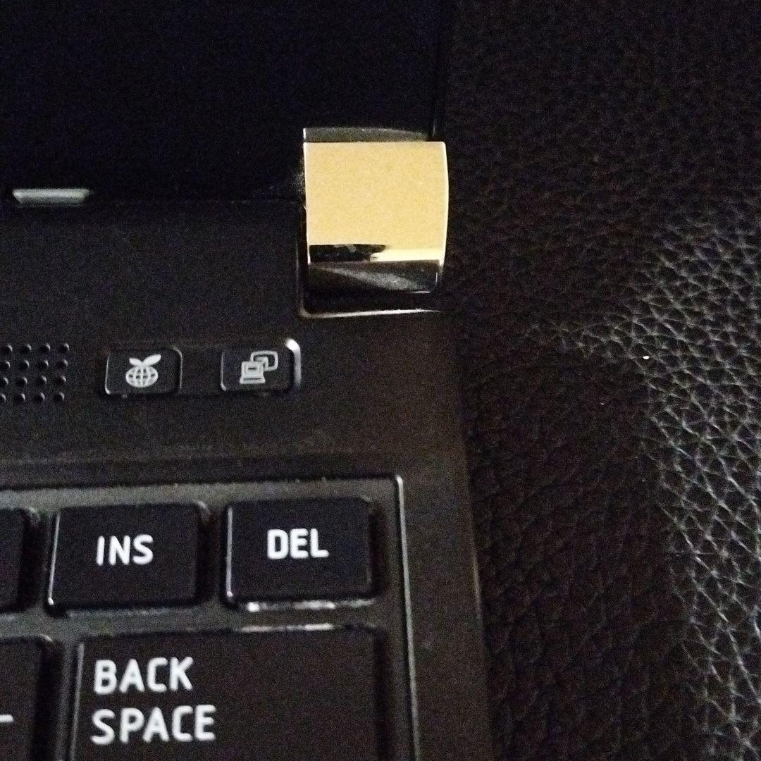 人気13.3インチ薄型ノートパソコン