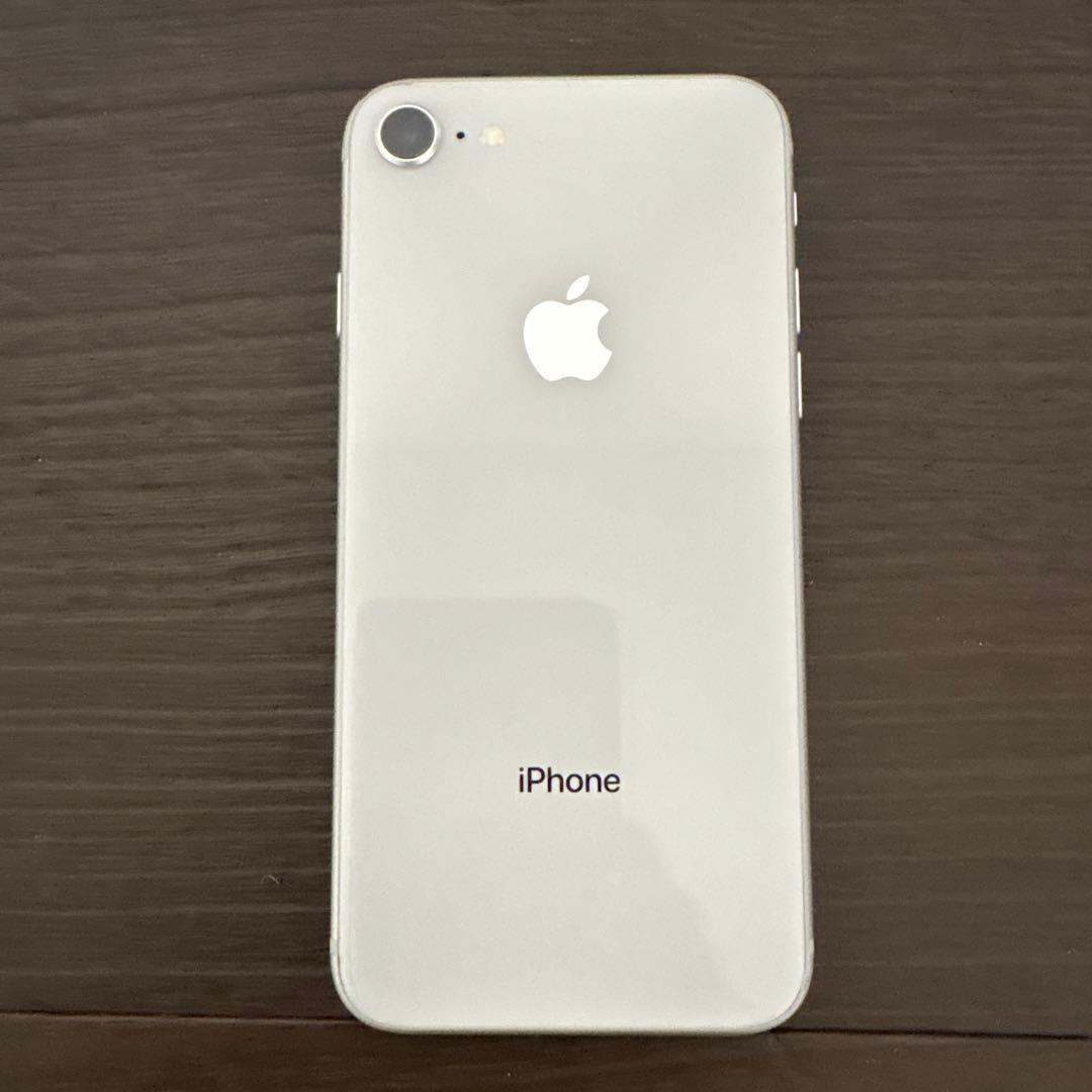 iPhone8 本体 64GB シルバー SIMフリー 初期化済 ロック解除済