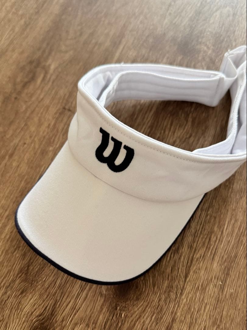 Wilson テニスワンピース + バイザー付き