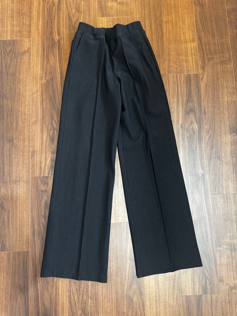 美品REGINA ROMANTICO ブラックパンツスーツ 上34 下36 豹