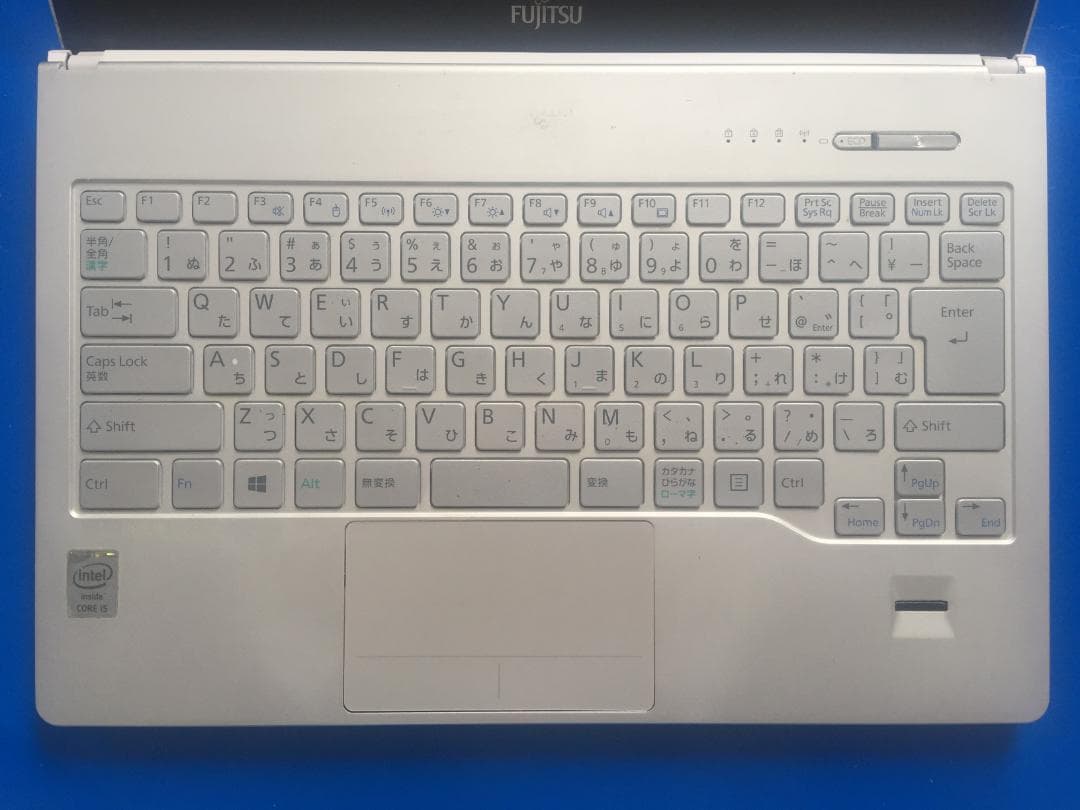 富士通 SH75/M 13.3型高解像度TFT　軽量・コンパクトノート