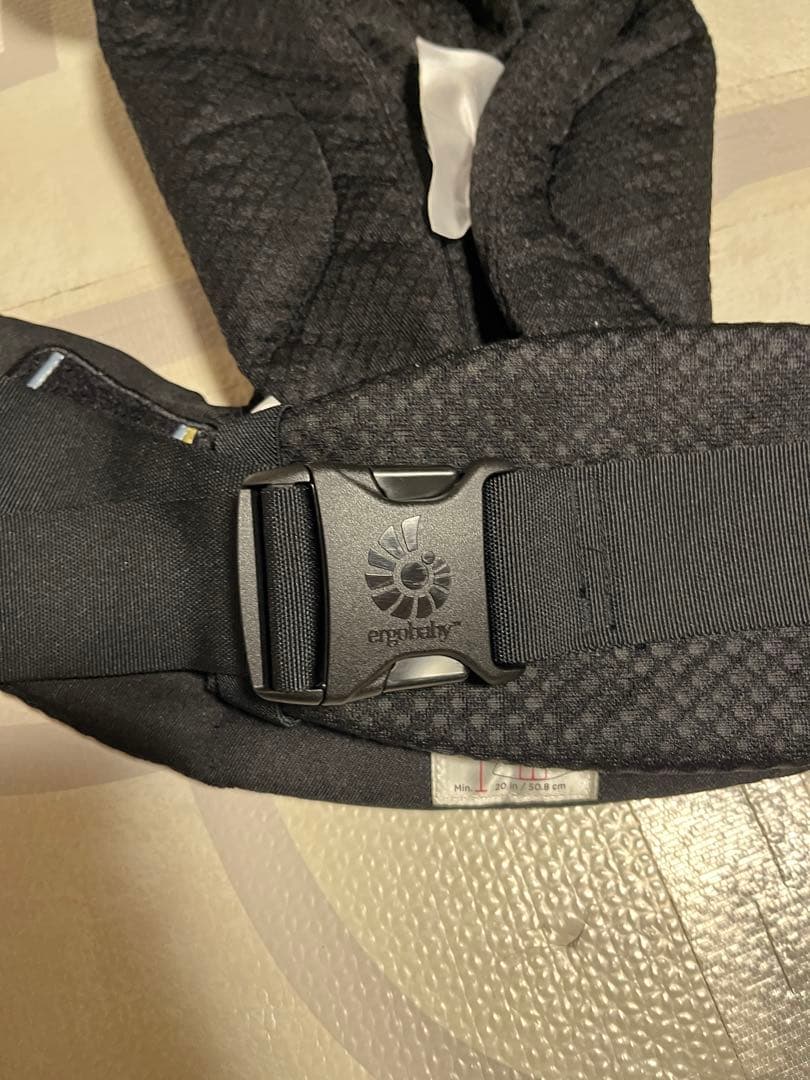 ergobaby エルゴ 抱っこ紐 ブラック 黒 OMNI Breeze