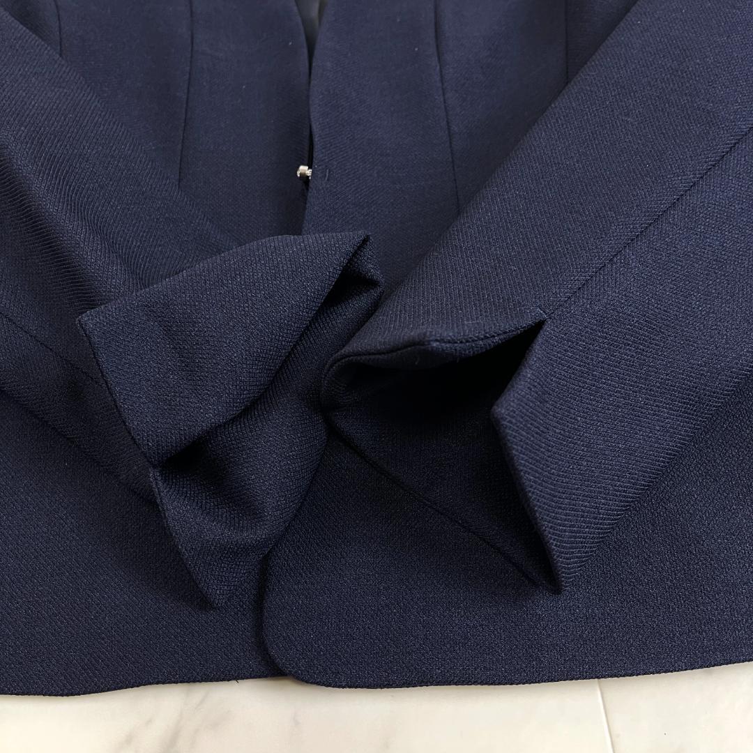 大きいサイズ 17号 ノーカラー パンツスーツ 4L ラズベリーベレット 紺色