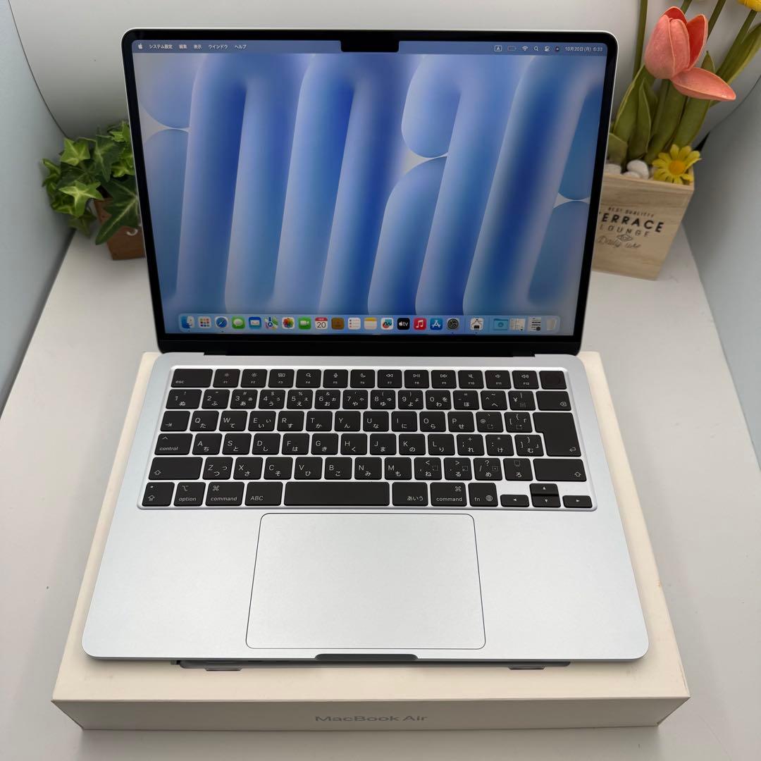 【ほぼ新品】MacBook Air M4 14インチ 2025 16 / 256