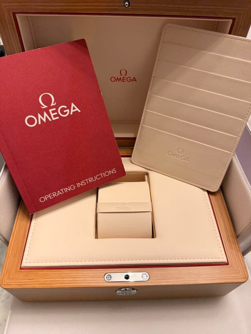 オメガ　OMEGA 純正ボックス　時計　箱　付属品