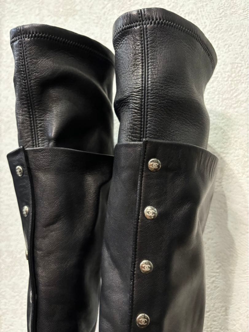 ななページ:CHANEL: ロングブーツ　サイズ23.5cm