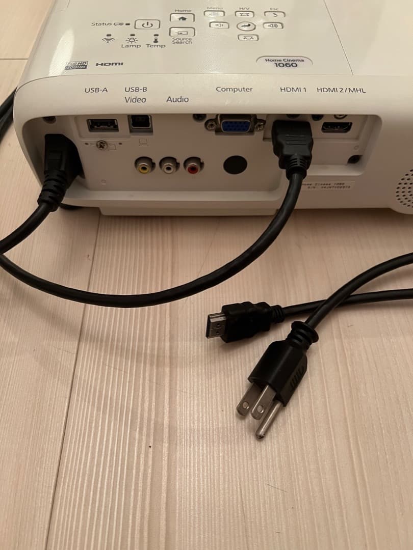 EPSON ホームプロジェクター フルHD 1080p 1060