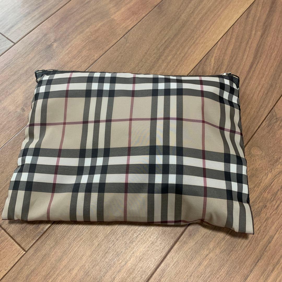 チェック柄 折りたたみボストンバッグとポーチ　バーバリー
