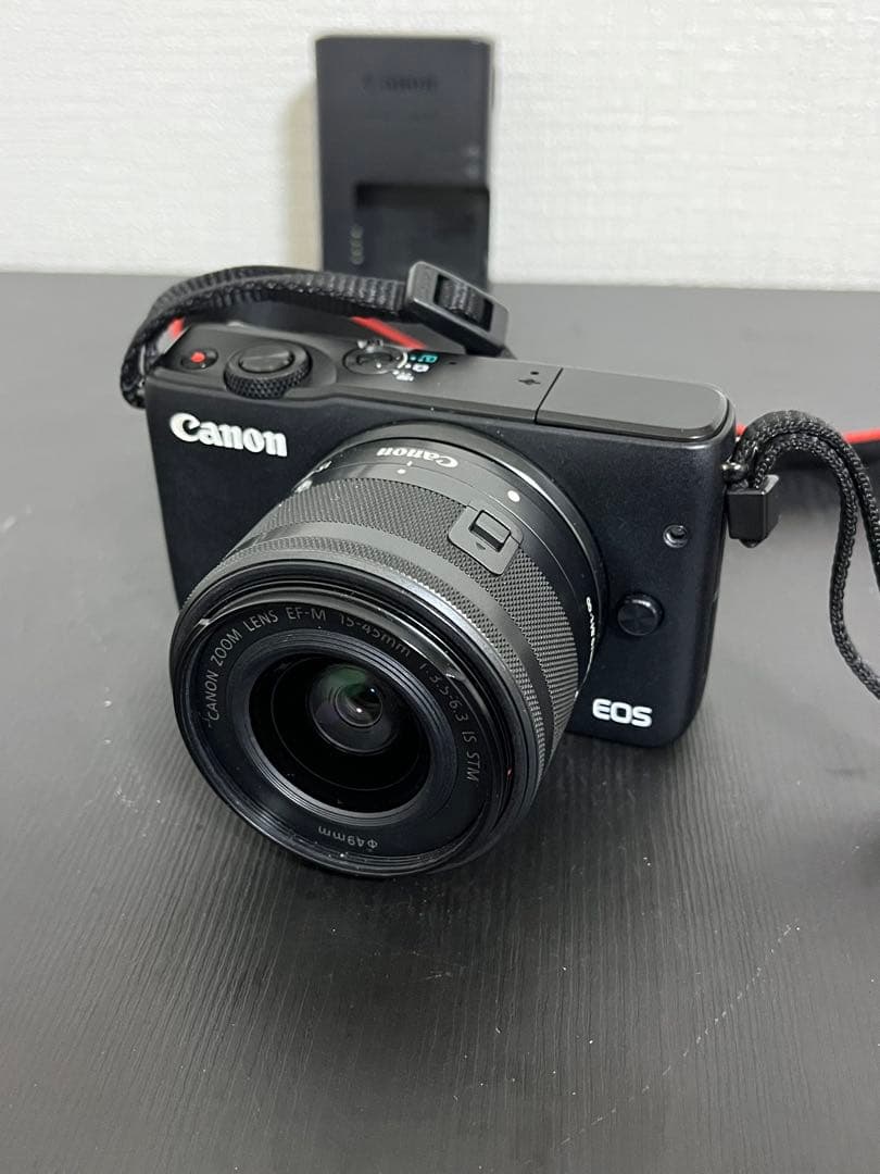 Canon EOS M10 レンズキット EF-M 15-45mm IS STM