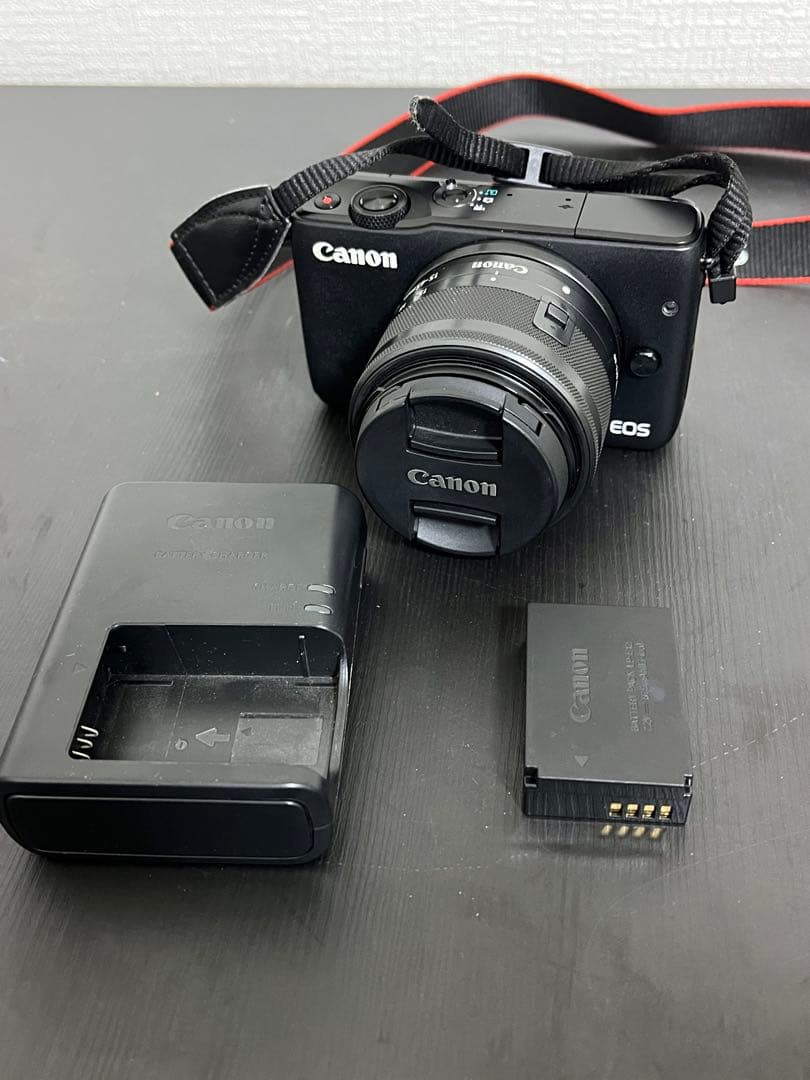 Canon EOS M10 レンズキット EF-M 15-45mm IS STM