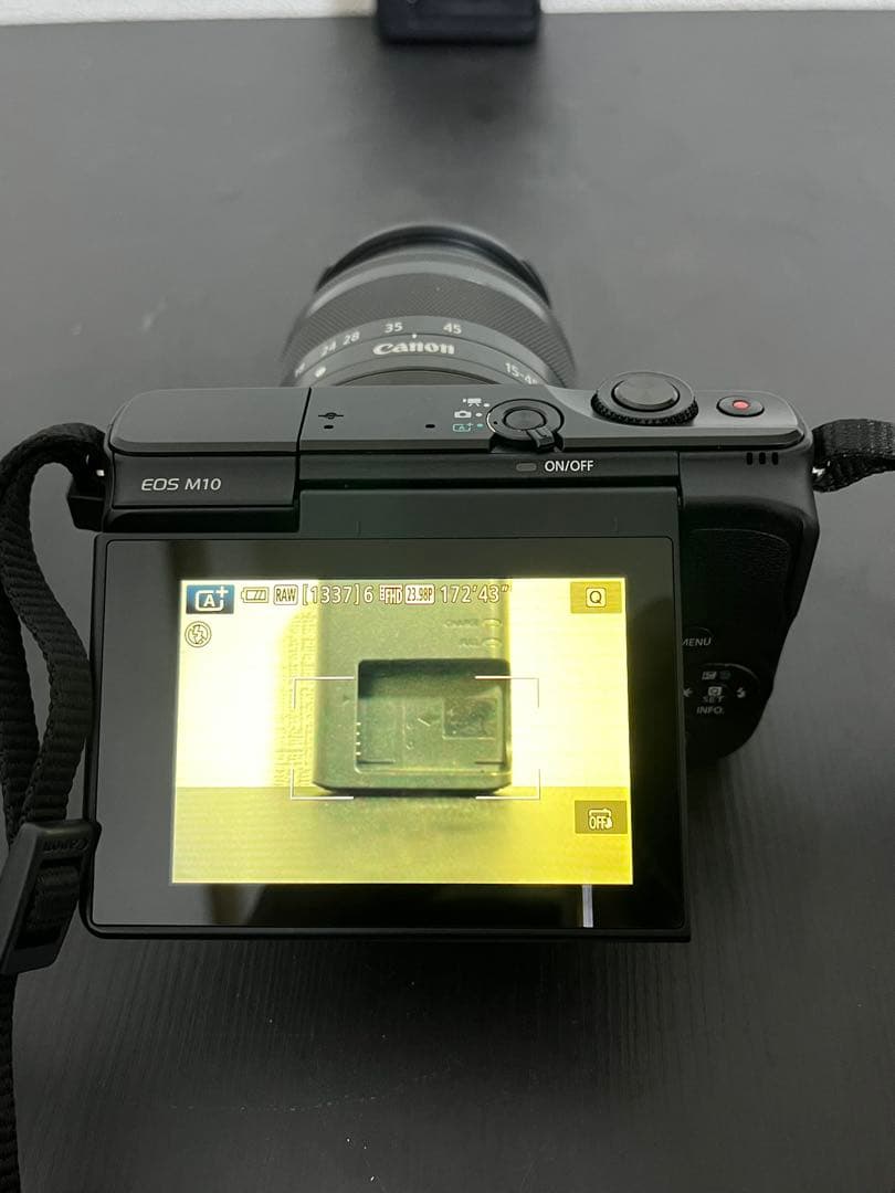 Canon EOS M10 レンズキット EF-M 15-45mm IS STM