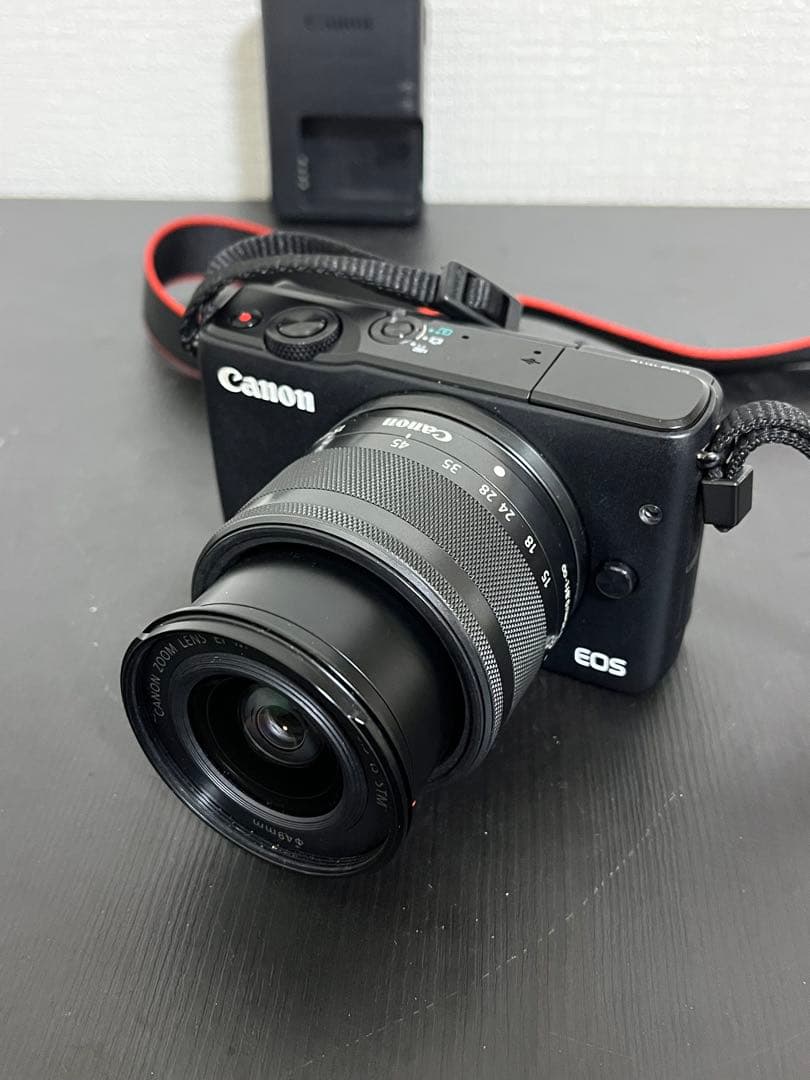 Canon EOS M10 レンズキット EF-M 15-45mm IS STM