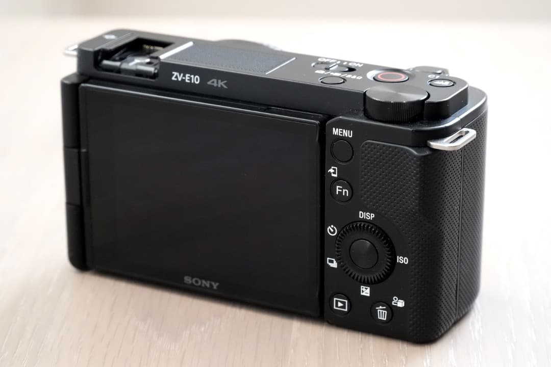 ソニー ZV-E10L パワーズームレンズキット、バッテリーx3、充電器x2