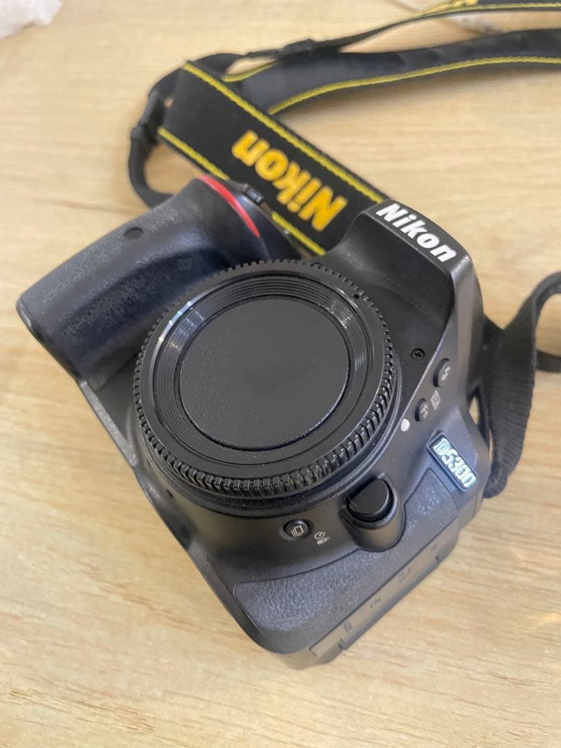 Nikon D5300 デジタル一眼レフカメラ 本体のみ