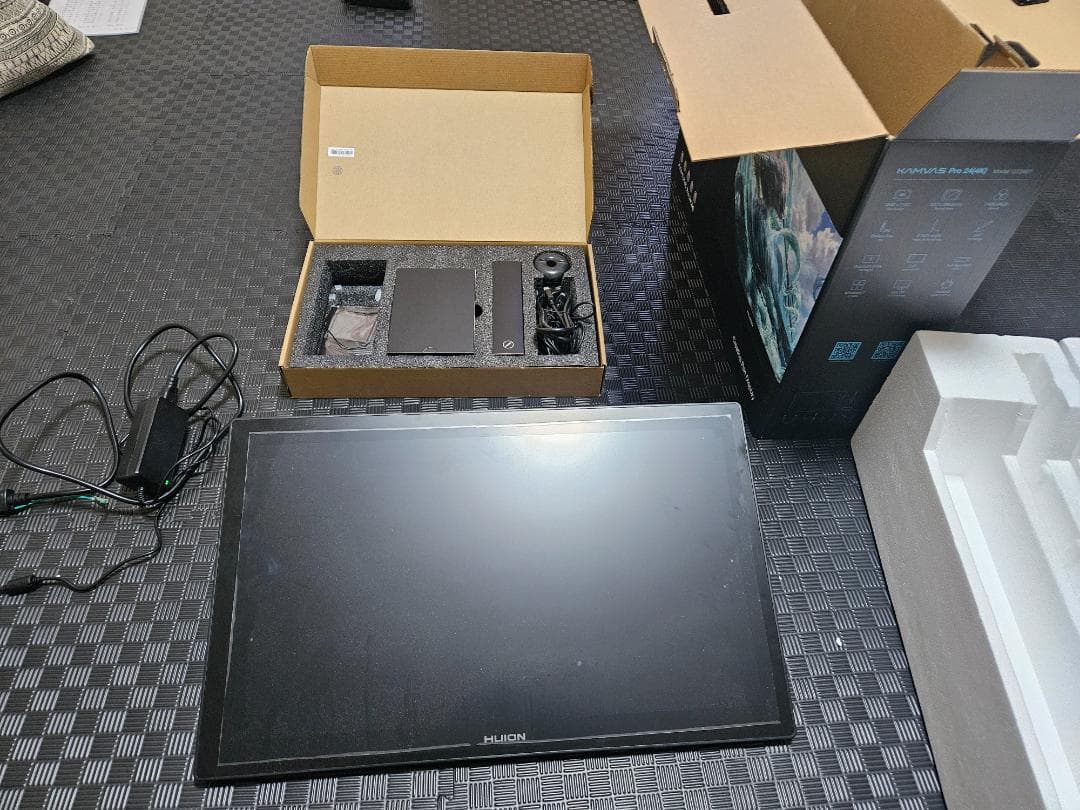 【ほぼ未使用】Huion Kamvas Pro 24 (4K)【液タブ】