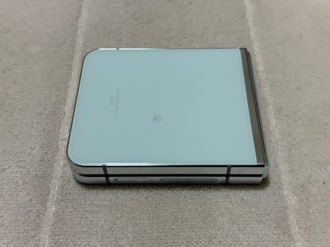 Galaxy Z Flip5 256GB au版 SIMフリー