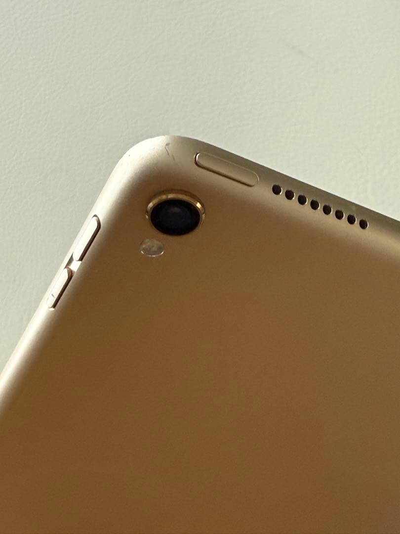 Apple iPad Pro 10.5インチ ゴールド A1701 256GB