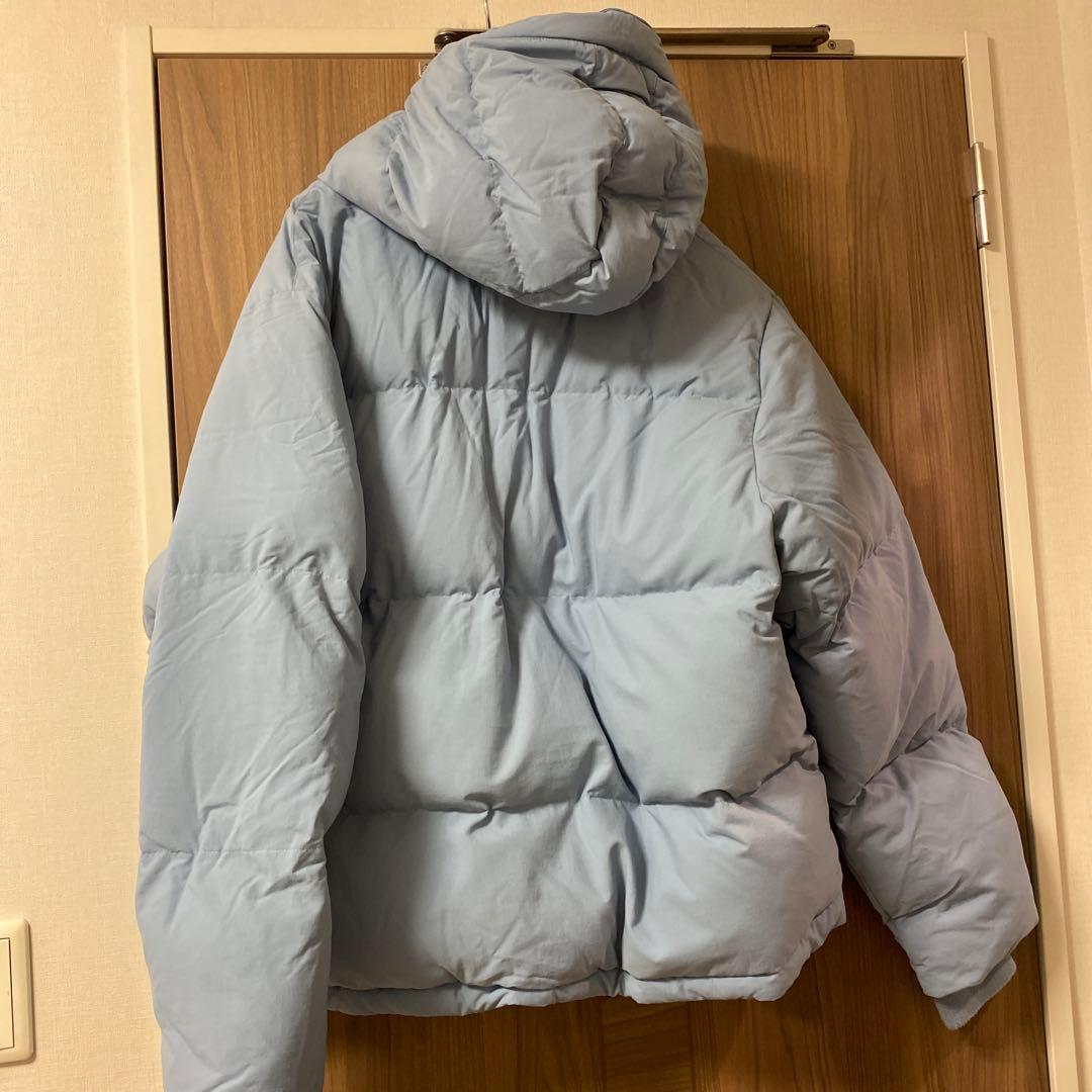 AMIPARIS PUMA フード付きライトブルーダウンジャケット