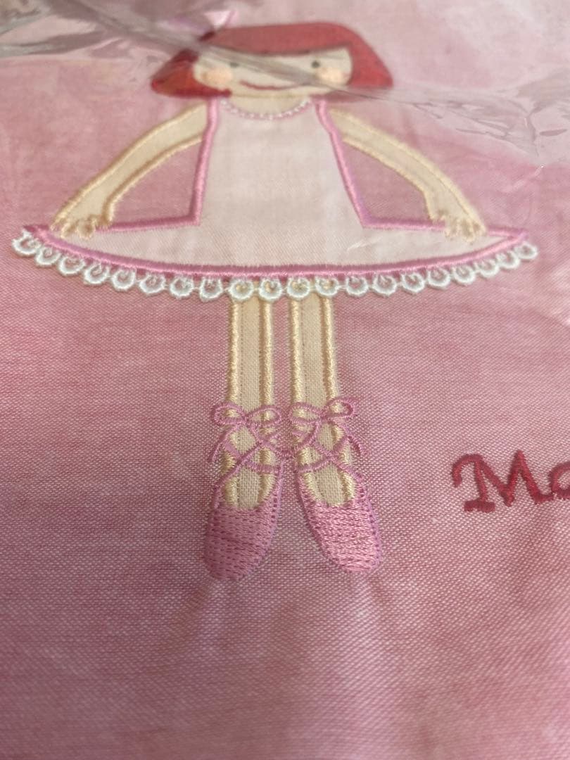 ファミリアfamiliar マドレーヌちゃん レッスンバック　新品タグ付き