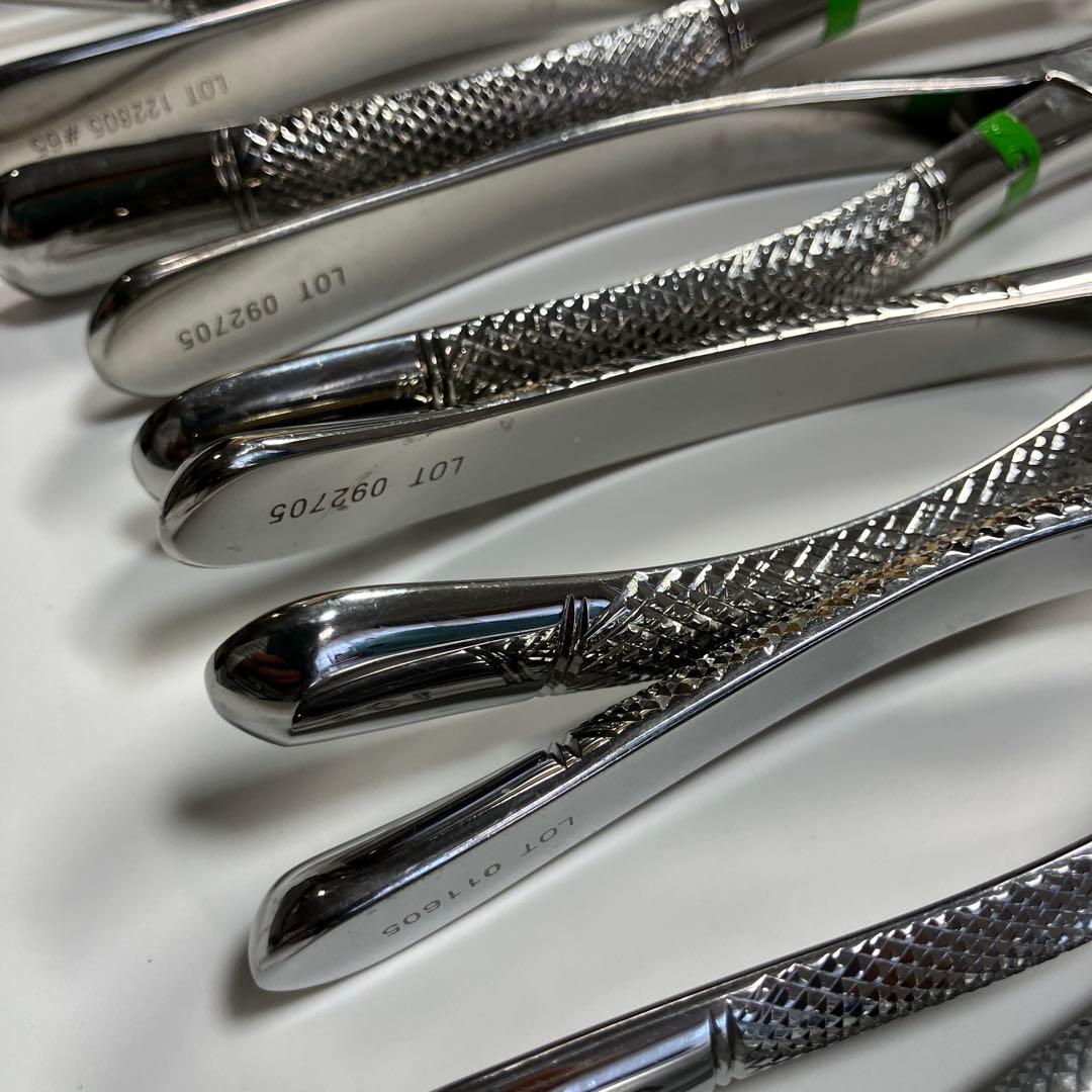 鉗子　【歯科医院】