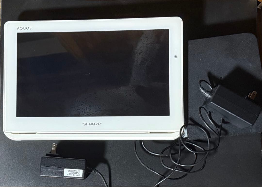 シャープ ポータブル液晶テレビ 防水 ワイヤレス設計 AQUOS 12V型