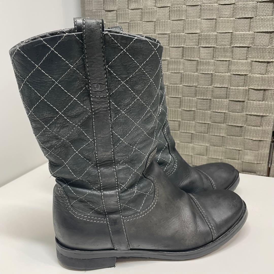 な*な様 CHANEL マトラッセ レザー ロングブーツ キルティングデザイン