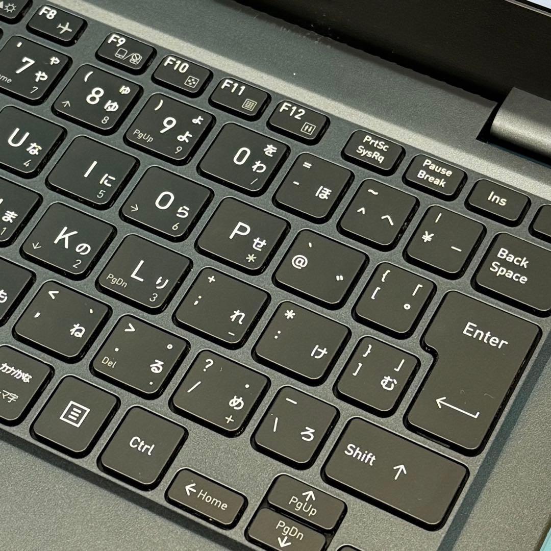 019美品 i7 第11世代 dynabook G83/HS office