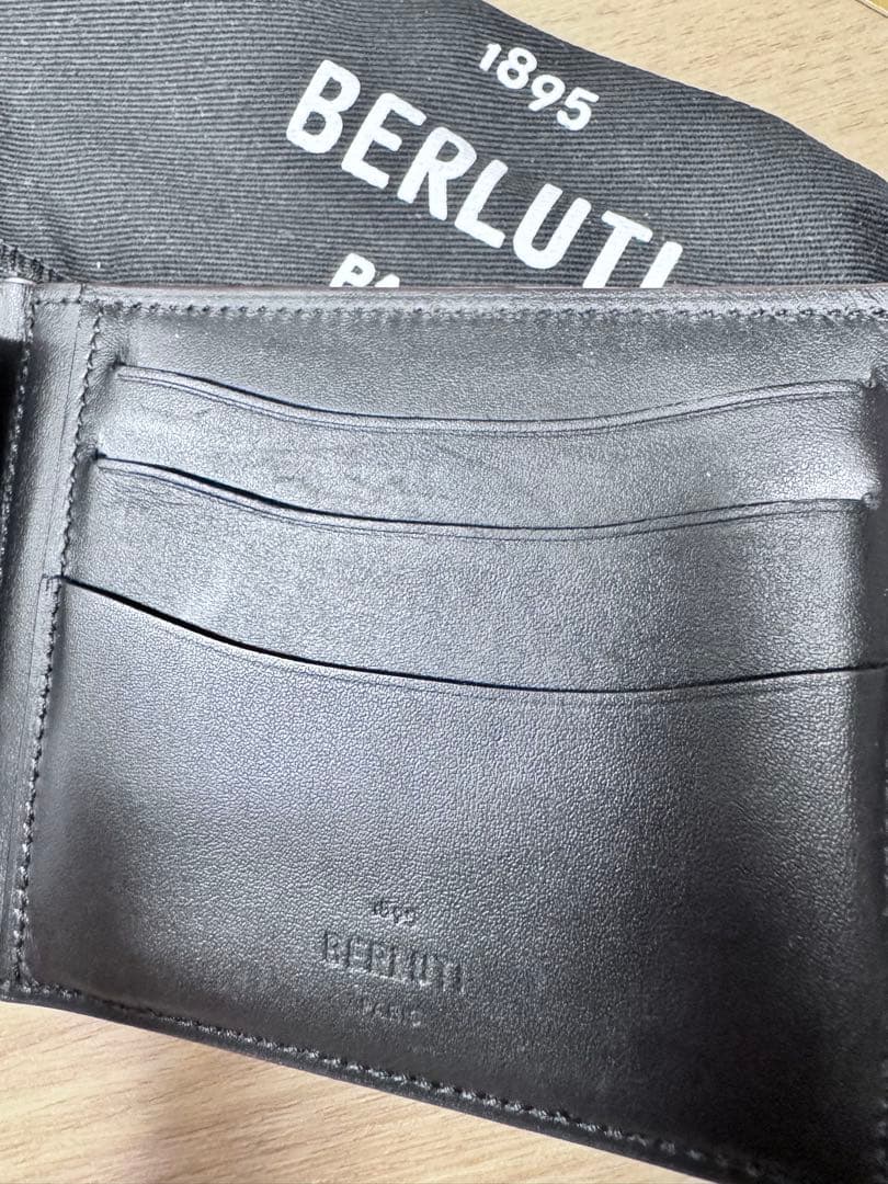 ベルルッティ フィギュア  スクリットレザー ウォレット